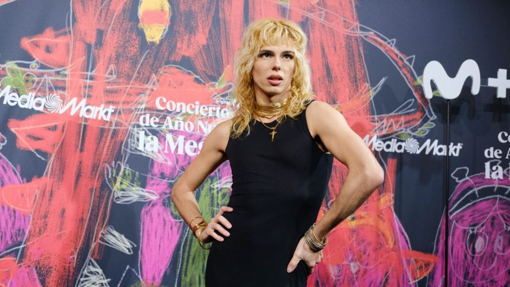 Samantha Hudson attends the concert of "Stella Maris", the musical band that performs on the serie "La Mesias" at Calderon Tehatre on January 15, 2024 in Madrid, Spain.